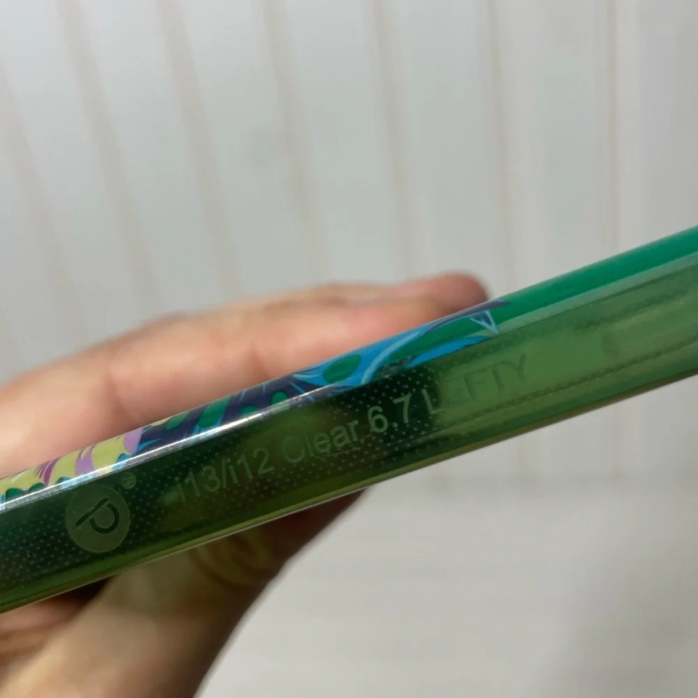 Loopy iPhone 12/13 Lefty Floral Green Phone Case